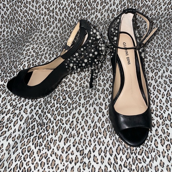 Gianni Bini Womens Ankle Strap Peep Toe Pumps Heels with Studs Pearls and Spikes - Picture 12 of 16